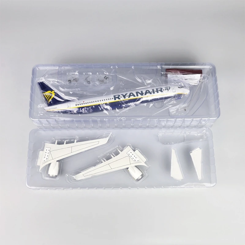 1:85 Scale Airplane Toy B737-800 Airplanes RYANAIR Airline Aircraft Model With Base Landing Gears Resin Miniature Plane For Kids