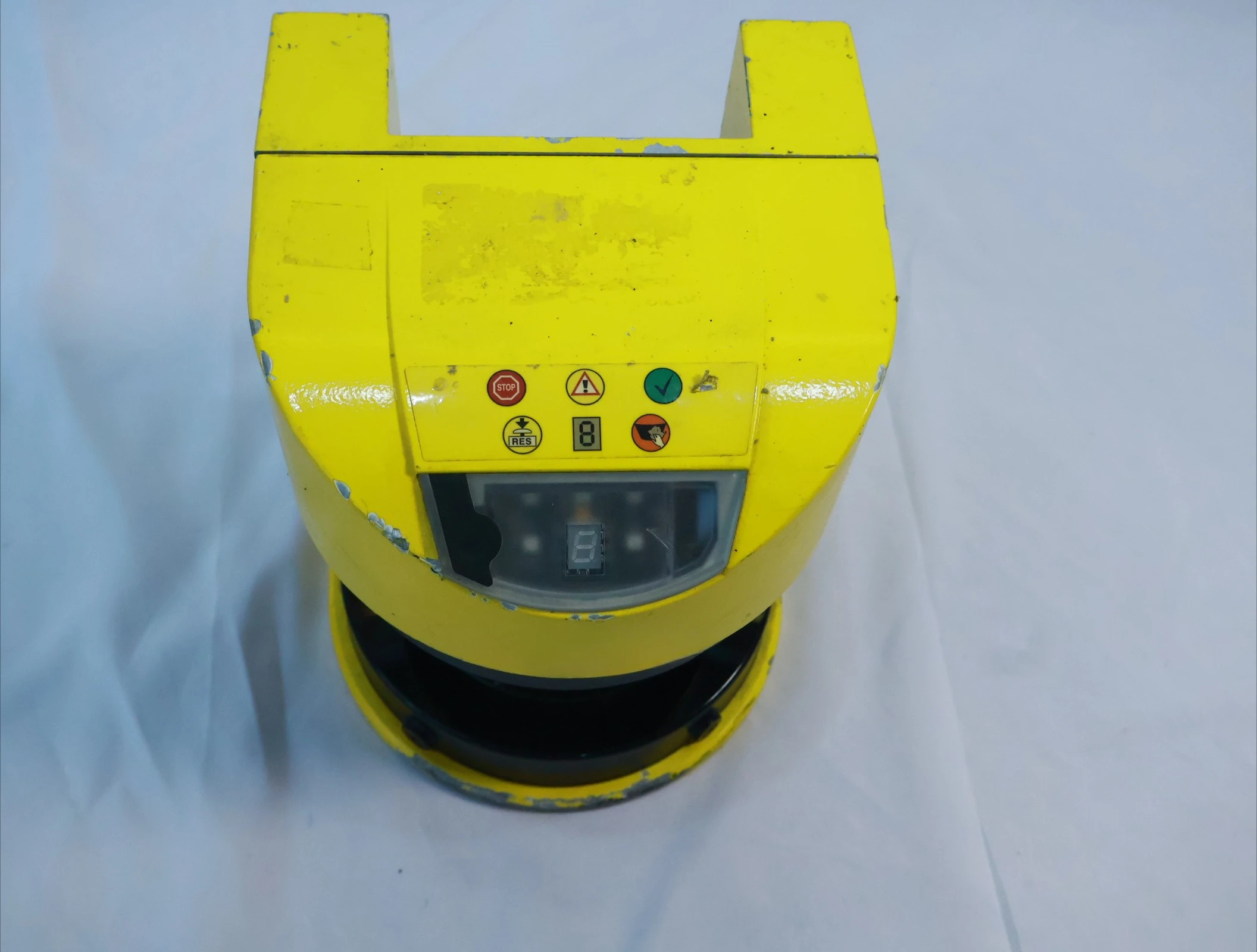 

Б/у S30A-6011CA для лазерного сканера безопасности SICK S30A-6011CA