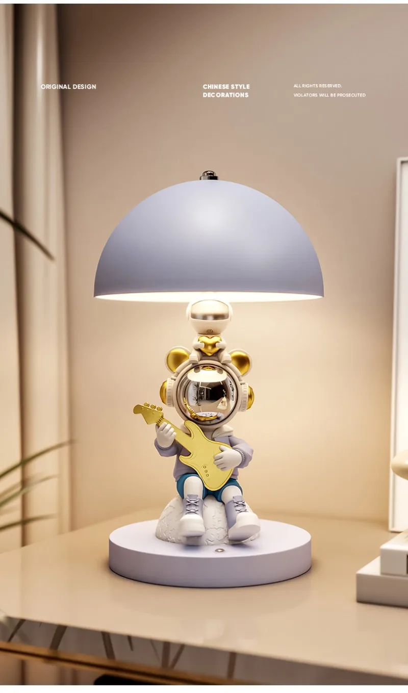 Warmlamp Home Decoration Astronaut Statue Desktop Decoration Bedside Tri Color Lamp High-end Decoration Home Goods Birthday Gift
