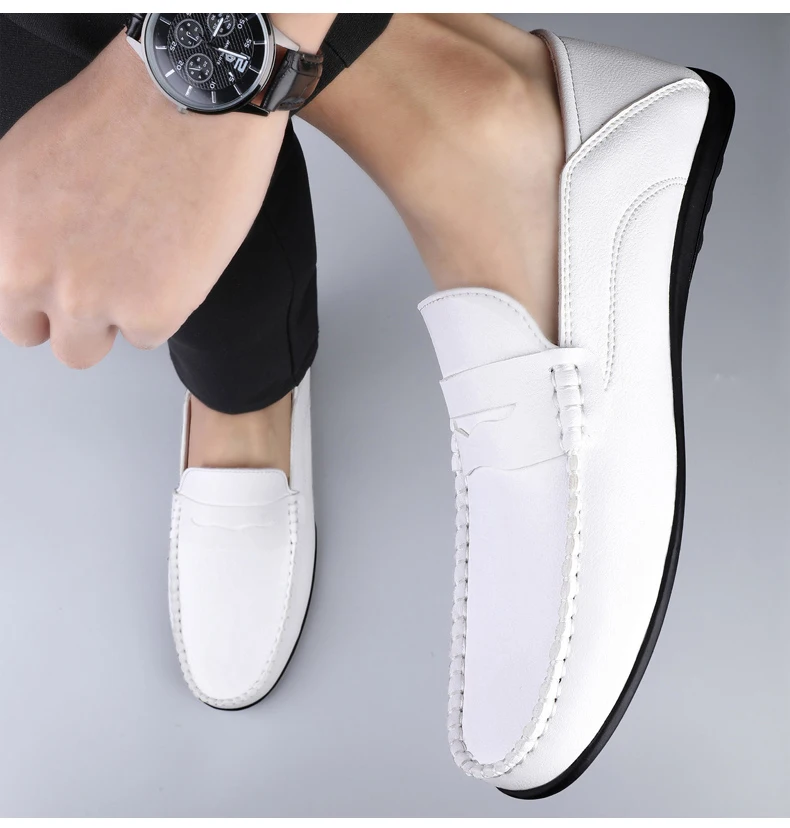 Herren-Slipper in Übergrößen, lässige Alltagsschuhe, neue Modelle für alle Jahreszeiten, weiche Sohle, Outdoor-Fahrerschuhe, weiße Schuhe, modische Schuhe für junge Leute, trendige Schuhe. – Detail 19