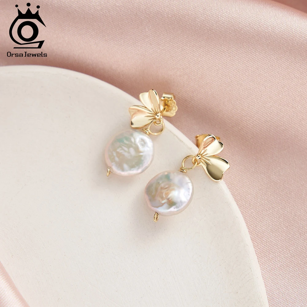 

ORSA JEWELS Роскошные серьги с бантом, подвеска с жемчугом в стиле барокко, эффектные модные позолоченные 14-каратные серьги-капли с жемчугом в стиле ретро GPE110