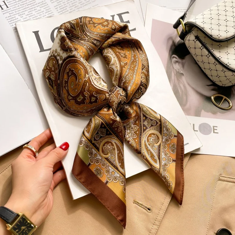 68cm Retro British Palace Style Silk Scarf Women\'s Simulated Silk Cashew Pattern Print Clothing and Bag Decoration Square Scarf