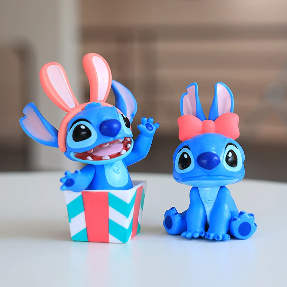 Figurka Stitch Blind Box Seria Zimowa Anime Kawaii Stitch Anime Kreskówka Dekoracja Samochodu Tortu Pokoju Model Lalki Prezent Urodzinowy dla Dziewczynki