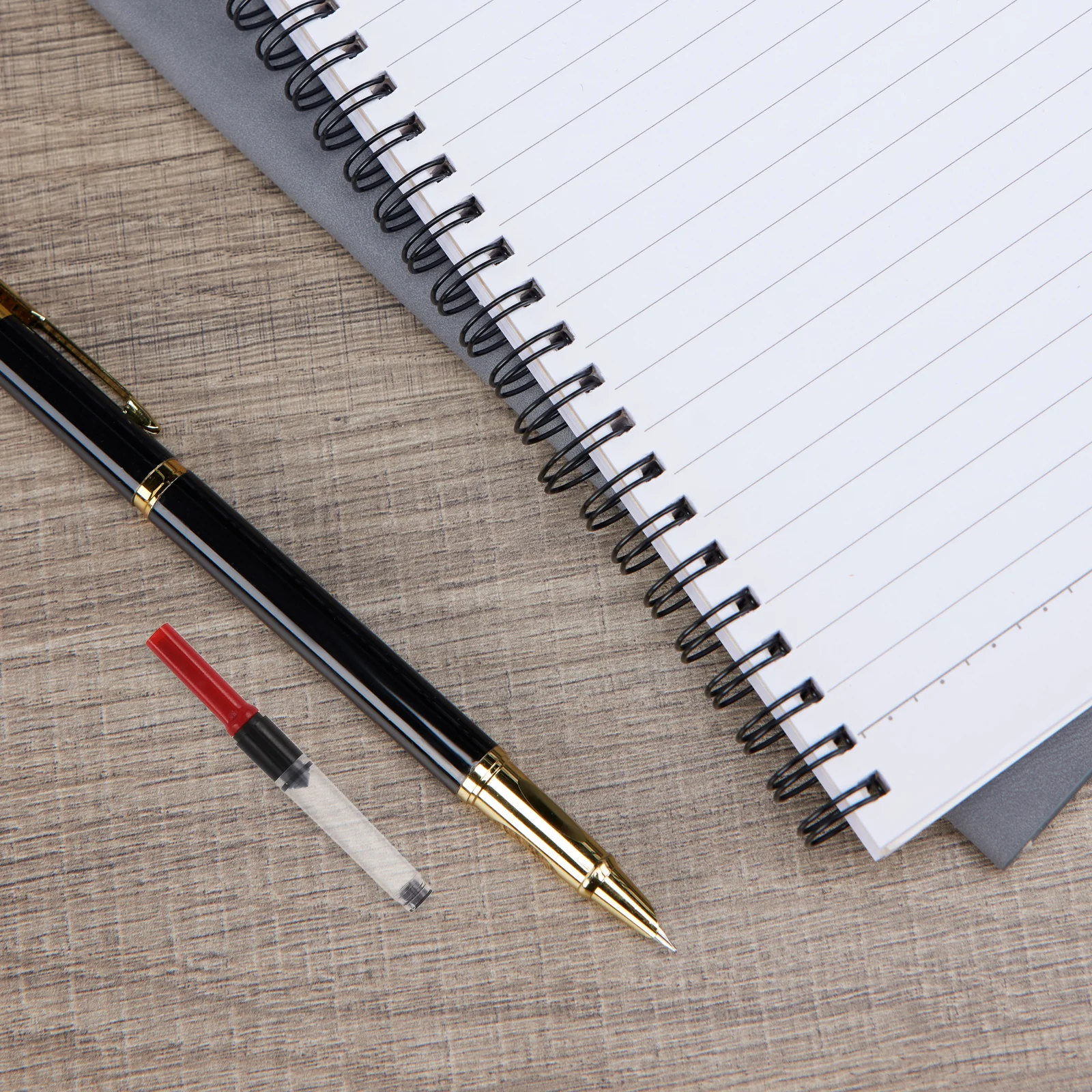 

100Pcs Ink Absorber Fountain Pen Converter Spring Filler Mechanism No Overflow Precise Needle Applicator for Leakfree Refilling