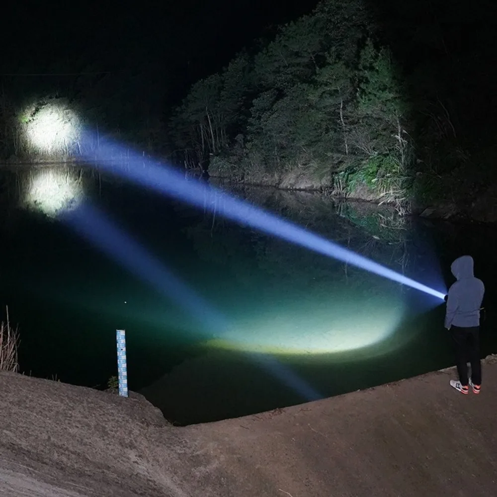 Strong Lighting Portable Flashlight Hanging Design Telescopic Focus USB Charging Flashlight Waterproof Rechargeable