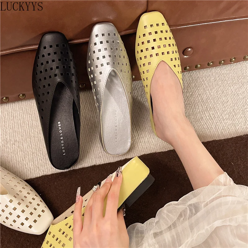 

2025 New Women Letter Slippers Beach Slides Solid Color Mens Thick Sole Indoor Bathroom Anti Slip Shoes Summer Couple Sandals