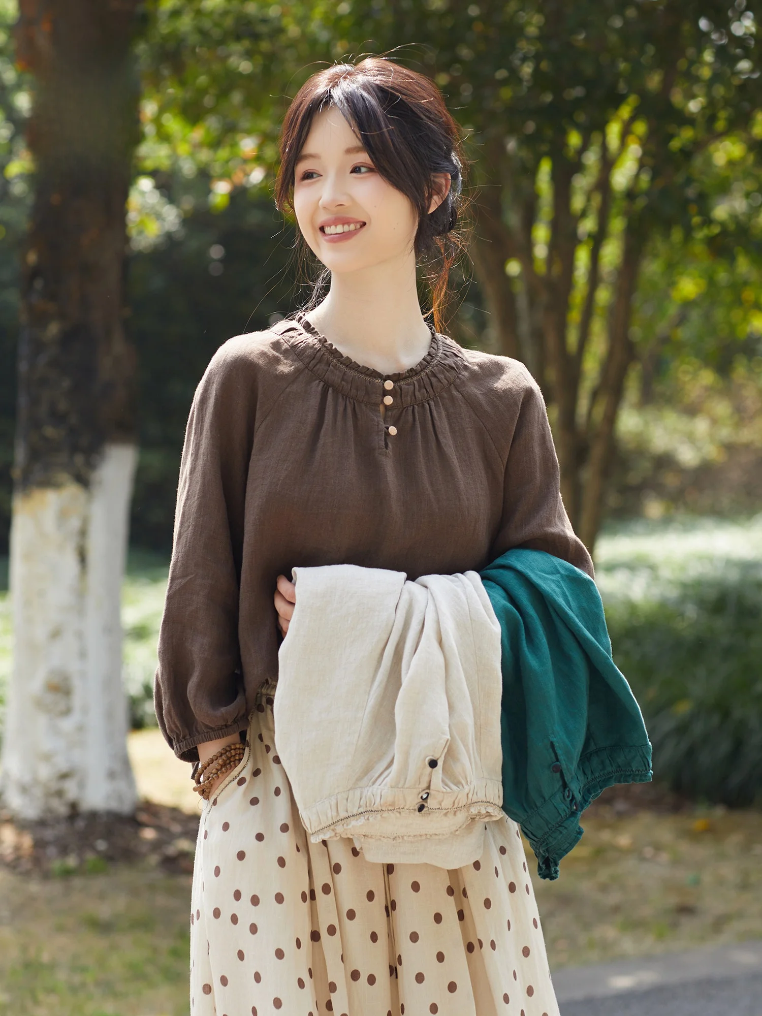 

Artistic round Neck Linen Shirt Women's Spring Collection Comfortable Breathable Long Sleeve Loose Fit Pure Color Button up