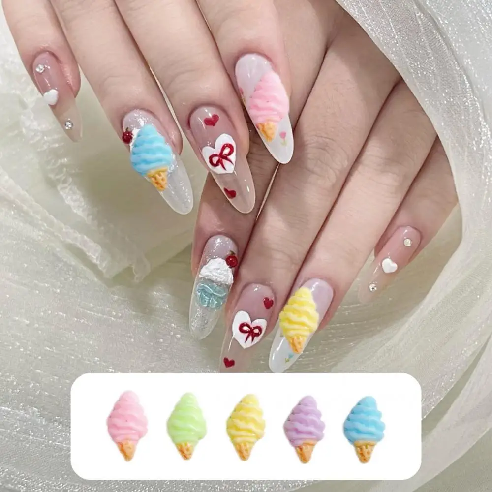 Ciondoli per unghie in resina colorata simulata con gelato 3D Cono di gelato luminoso Decorazioni per nail art Fatte a mano Custodia per telefono fai da te Parti per unghie