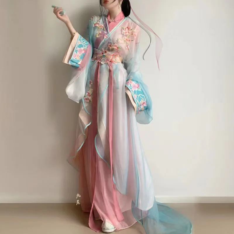 Warring States Robe Weijin Dynasty Floral Embroidered Hanfu Dress Traditional Chinese Palace Style Princess Cosplay Costumes