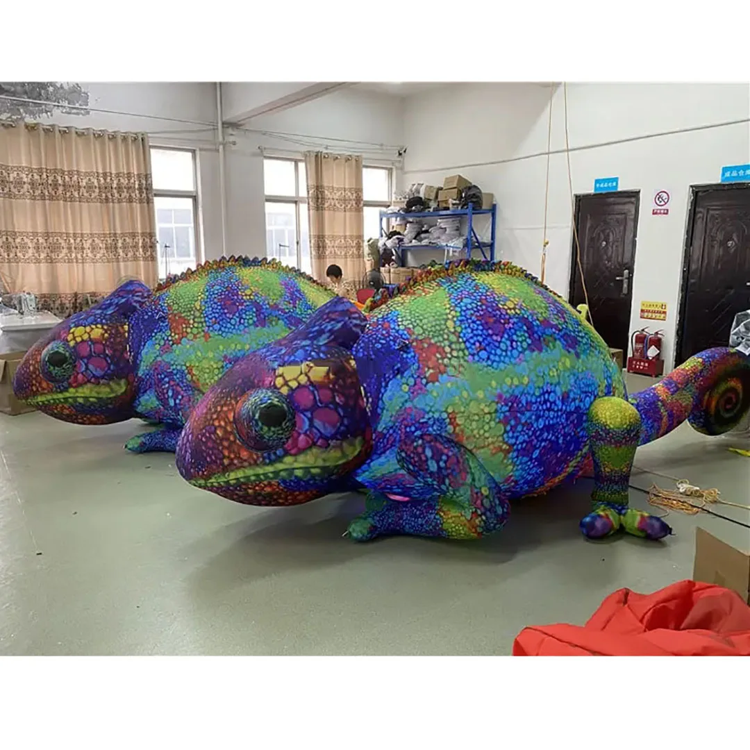 Giant Inflatable Chameleon with White LED Light Air Blow 3D Creative Lifelike Decoration Props for Nightclub Event Advertising