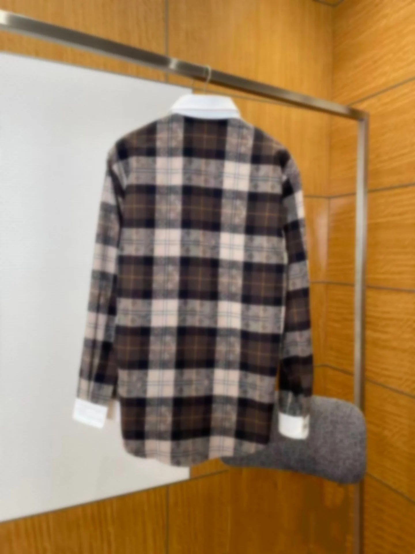 

High Quality Retro Plaid Shirt Floral Pattern Cuff Collar Color Block High Definition Branch Cotton Blend Fabric Men's Fashion