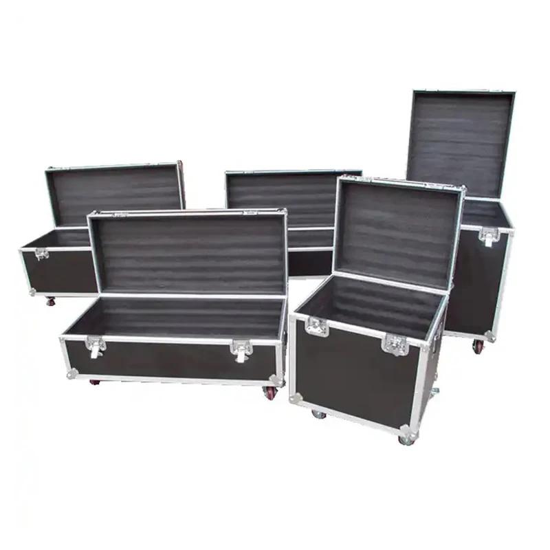 Flight Case con schermo oscillante a 36 LED