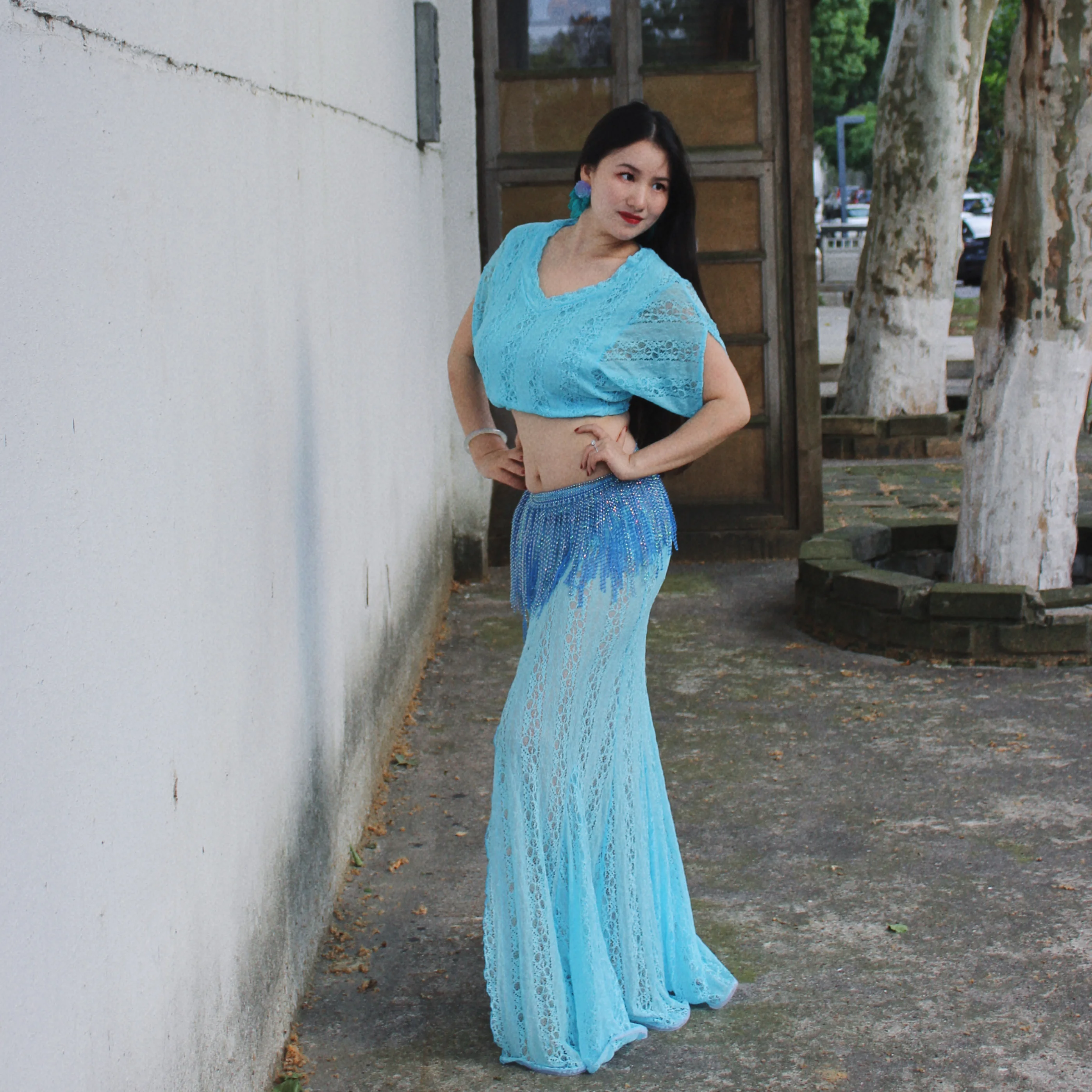 

2025 New Belly Dance Training Set Advanced Sexy Lace Performance Costume Temperament Practice Clothing Light Blue Slimming Suit