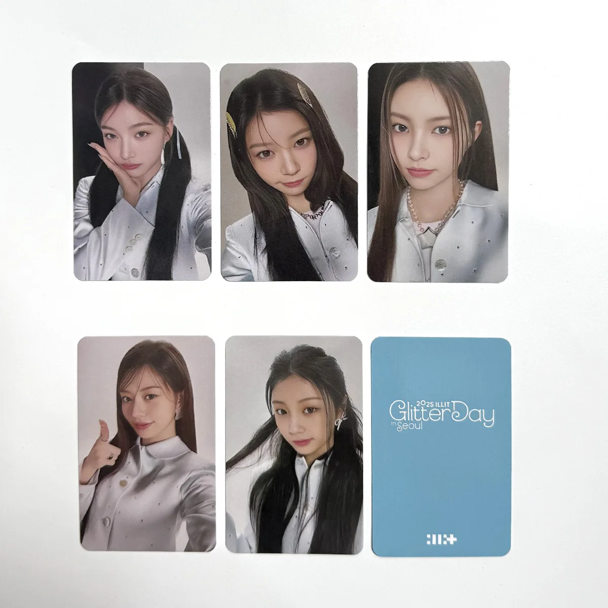 การ์ดรูป KPOP ILLIT GLITTER DAY SEOUL FM ZONE สินค้าแฟนคลับ MOKA IROHA WONHEE การ์ดรูป MINJU YUNAN ของขวัญสำหรับแฟนๆ