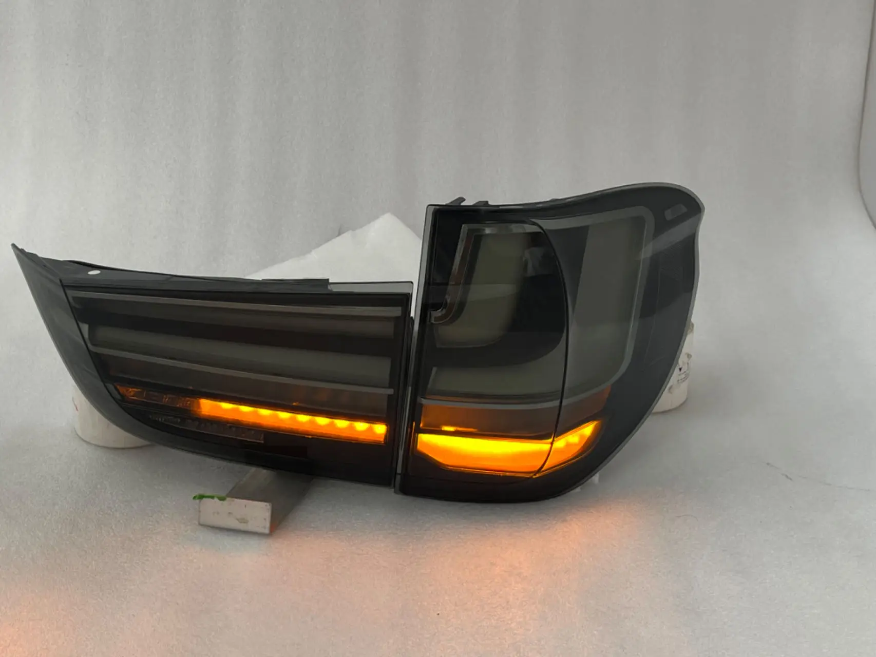 أفضل المصابيح الخلفية المعدلة باللون الأسود لـ X5 F15 2014 2015 2016 2017 2018