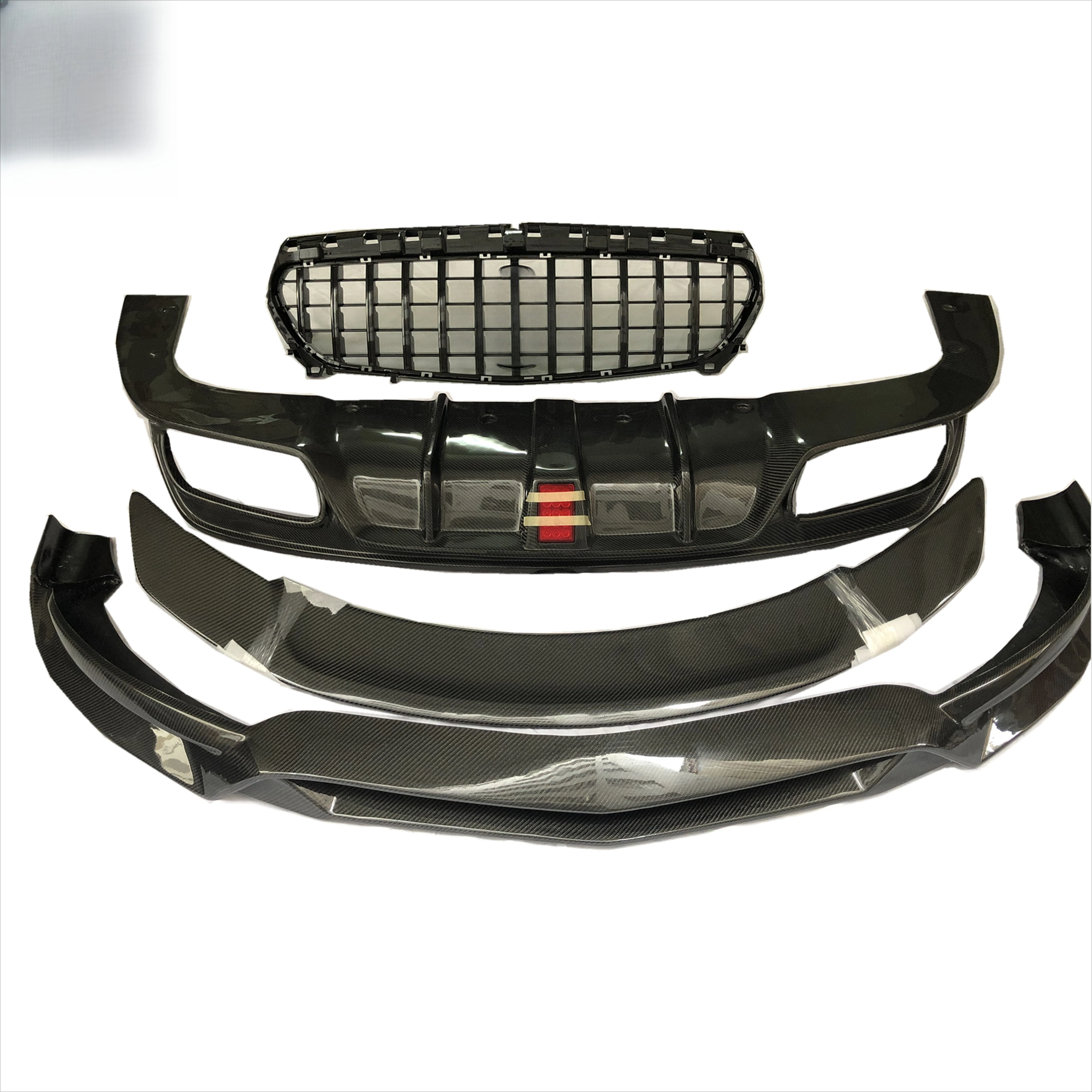 R1LED Style Carbon Body Kit for  Cla45  CLA200 CLA250 Class W117 Front Lip Rear Diffuser Side Skirts Grille Spo