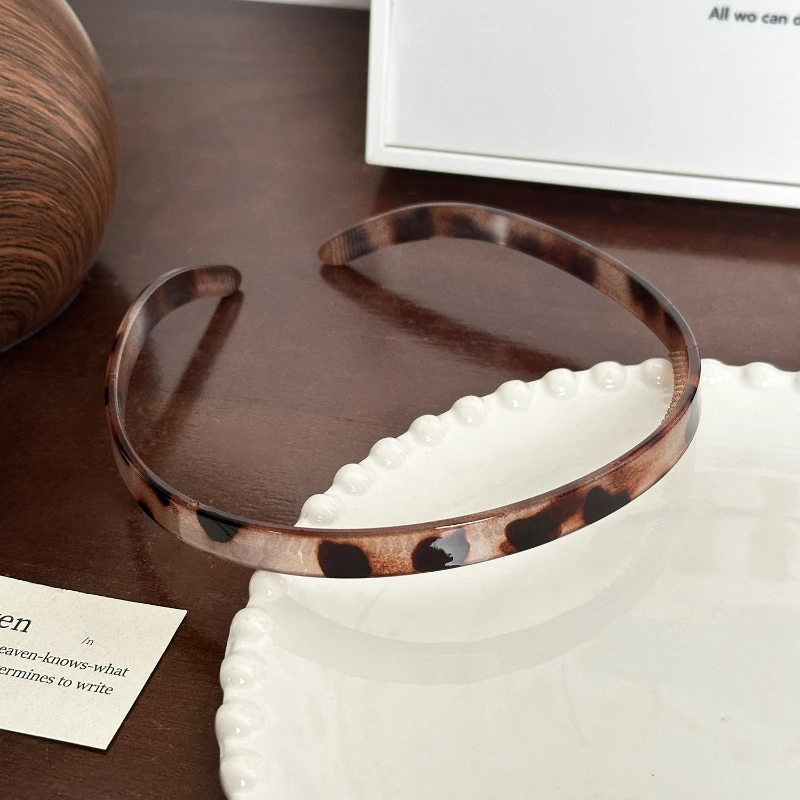 نصف الرمز البريدي الحد الأدنى مشبك شعر هندسي متعدد الاستخدامات الظهر رئيس القرش زاجيم خمر القهوة اللون انتزاع زاجيم إكسسوارات الشعر