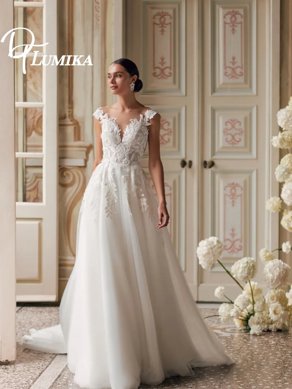 

Elegant Deep-V Lace Wedding Dress 2026 Romantic Floral-Appliqué Bridal Gown Fashion A-Line Floor-Length Bridal Dress Robe De Mar