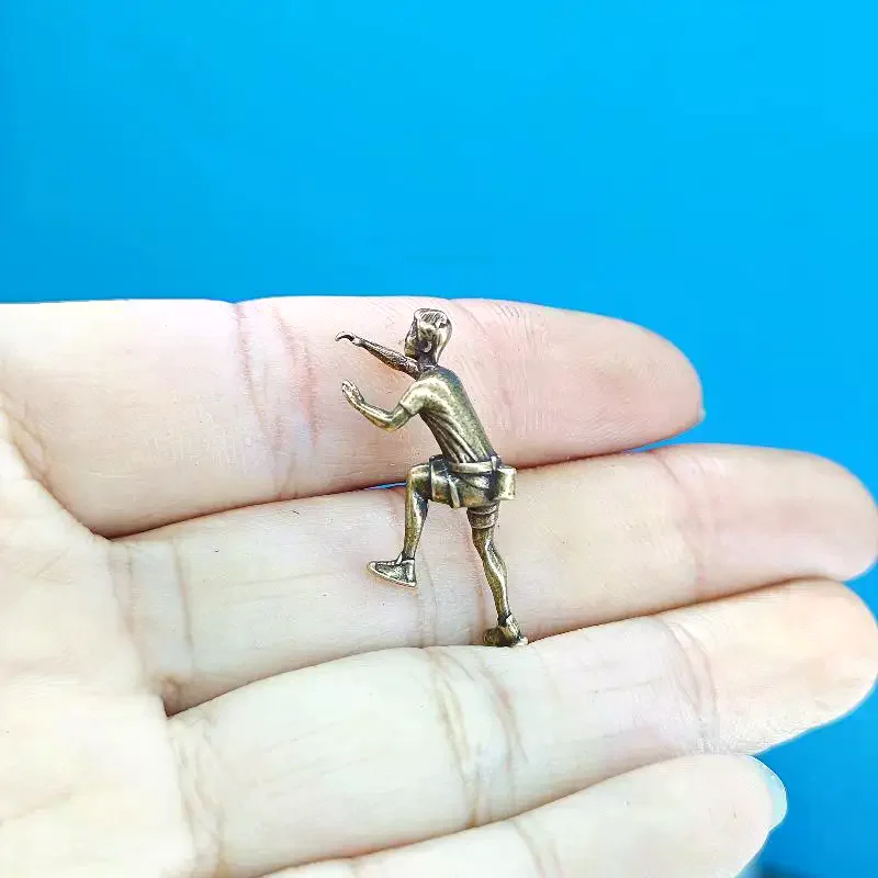 Brass Climbing Mountaineering 1/64 Miniature Figurine Car Model Landscape Diorama Photography Prop Scenery Display Ornament