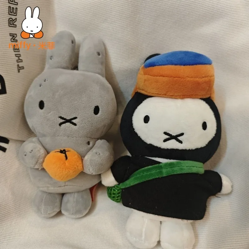 

Плюшевая кукла Миффи, милая мультяшная подушка-игрушка, компаньон для сна, декоративная подушка в форме куклы для дивана и спальни
