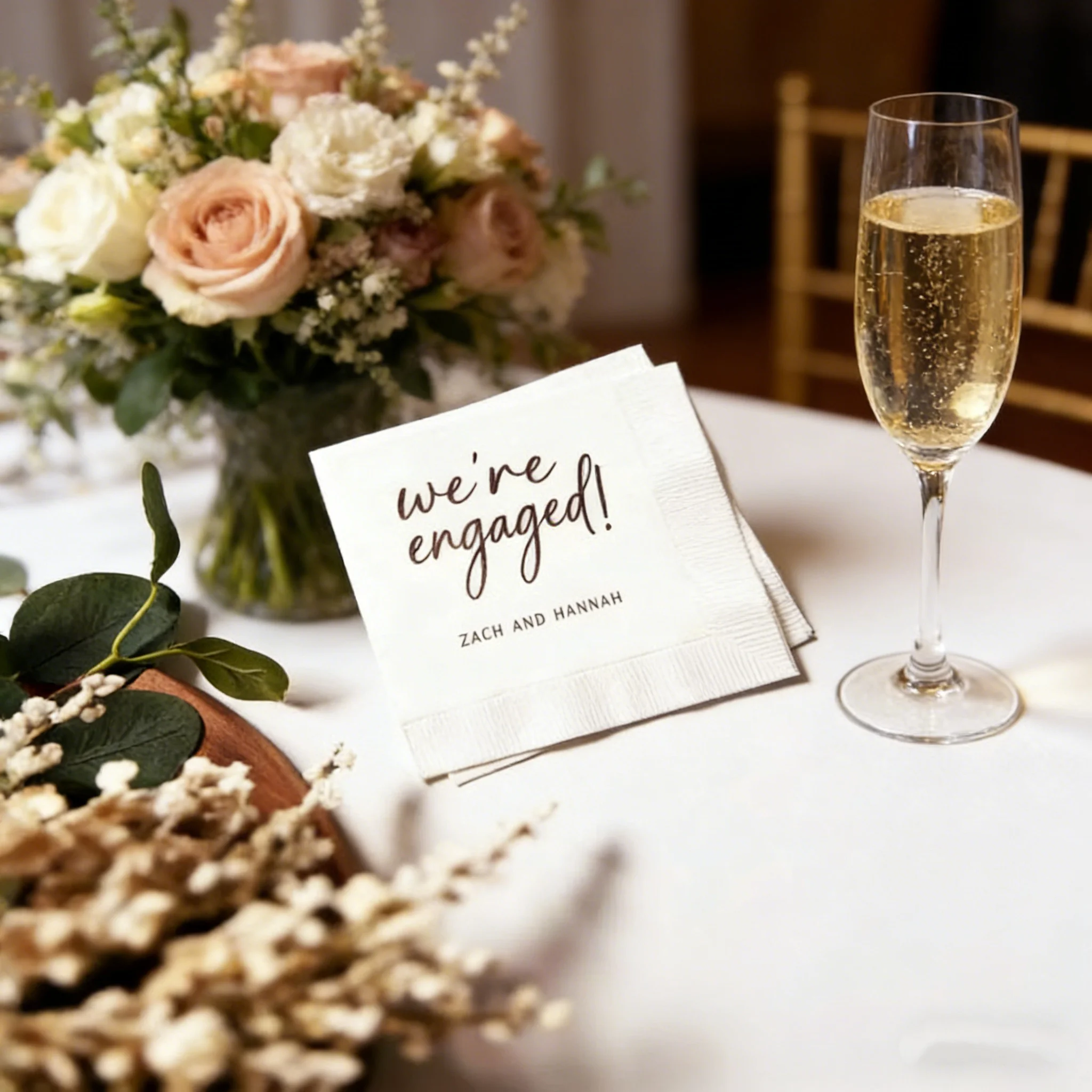 

50 шт. персонализированных фольгированных салфеток для помолвки, элегантные одноразовые принадлежности для вечеринок, свадеб, помолвок и торжественных мероприятий