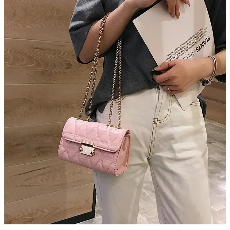 Bolsa mensageiro de couro luxuosa para mulheres, bolsa tiracolo feminina, bolsa de ombro, designer diário, preta, fechadura, moda, 2020