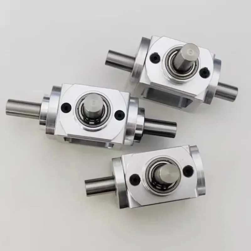 Small 1:1 T Type Cross Commutator Shaft Diameter 10mm Right Angle Drive Gearbox Bevel Gearbox Rotation