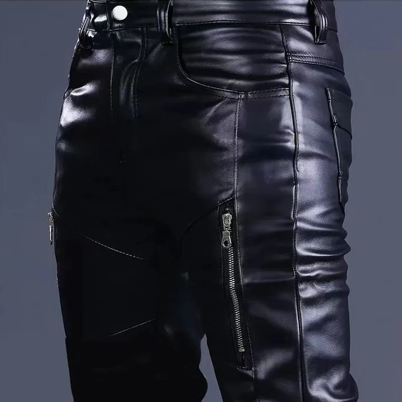 

2026 Мужские декоративные узкие повседневные брюки из искусственной кожи на молнии с локомотивом