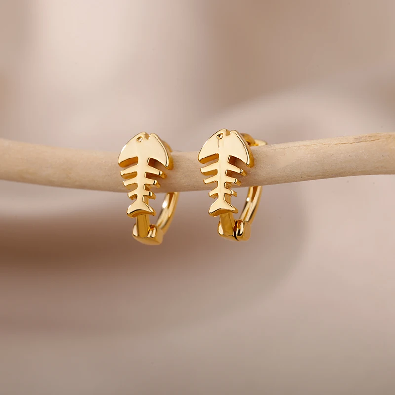 Pendientes geométricos de huesos de pescado, pendientes de tuerca para mujer, pendientes de acero inoxidable de Color dorado, Piercing para puño,