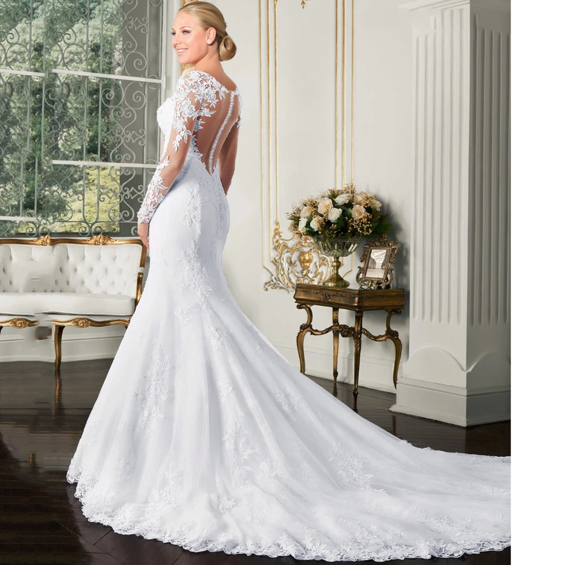 Elegant O-Neck Court Train Wedding Dress with Appliques for Bride