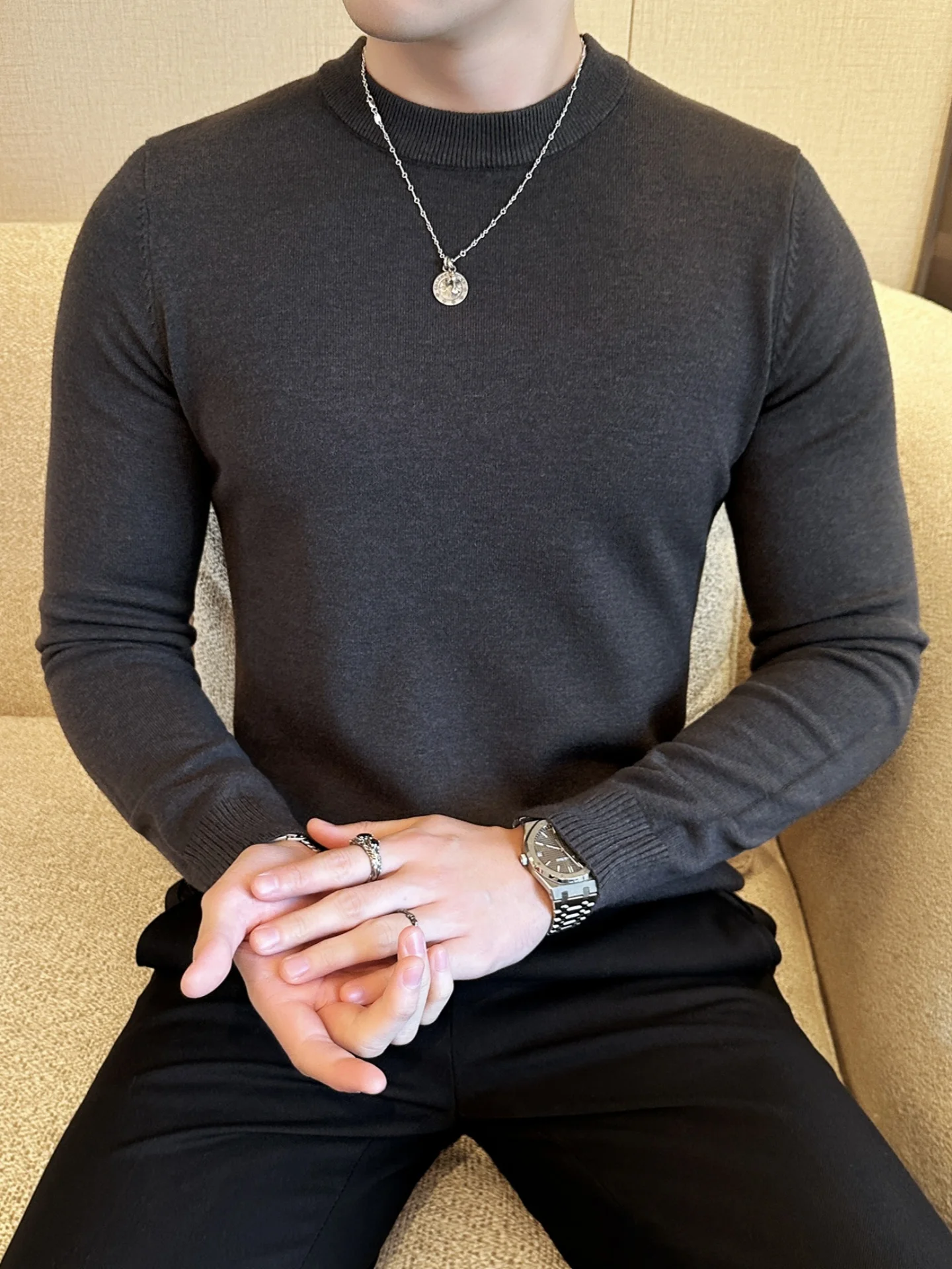 

Мужской вязаный свитер Long Sve круглый Ne Slim Fit Color Faionable Tight Base irt Корейский Sle Осень Зима