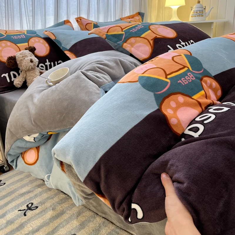 

Winter Flannel Print Duvet Cover for Winter Flowers Soft Warm Keep Warm Bed Quilt Covers Milk Velvet Queen King Bed