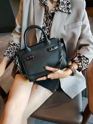 2024 New Genuine leather long line hand Women bag wings bag borsa a tracolla singola fashion color contrast trend