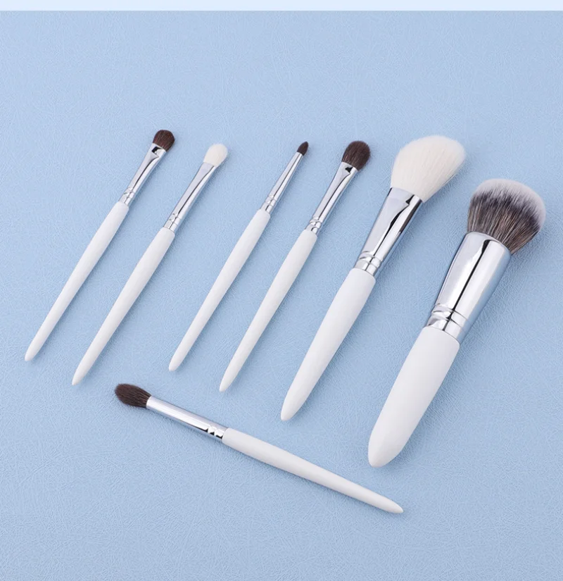 Karsyngirl 7Pcs Professional Wool White Makeup Brushes Eyeshadow Powder Fondation Beauty Tools Brush for Women