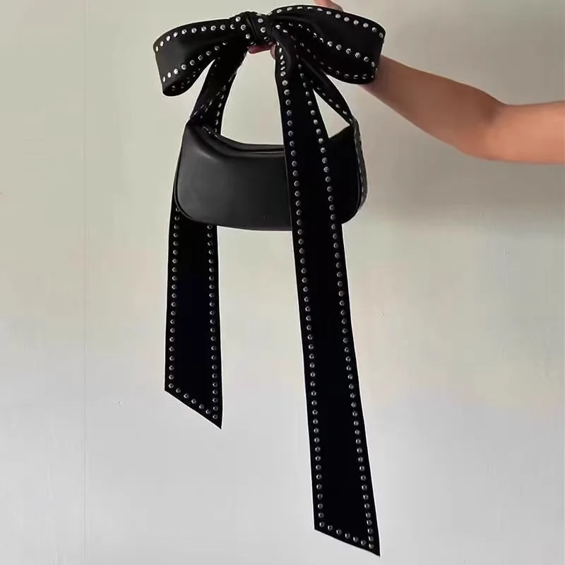 Ins Niche Design Casual Rivet Bow Single Shoulder Underarm Women's Bag Spicy Girl Personality New in Handbag Personality Trend