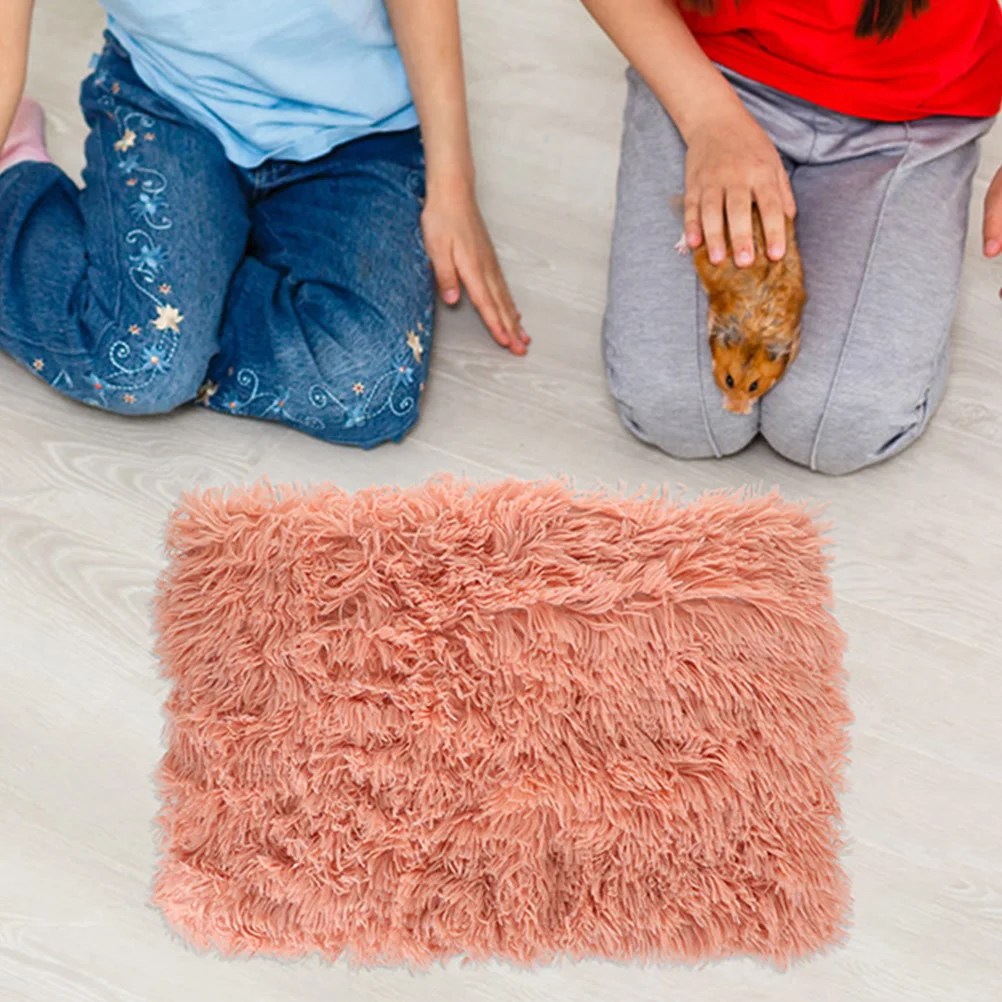 

2pcs Small Animal Bedding Mat Reusable Guinea Pig Blanket Warm Soft Washable Cage Pad Pink Color Pet Supplies