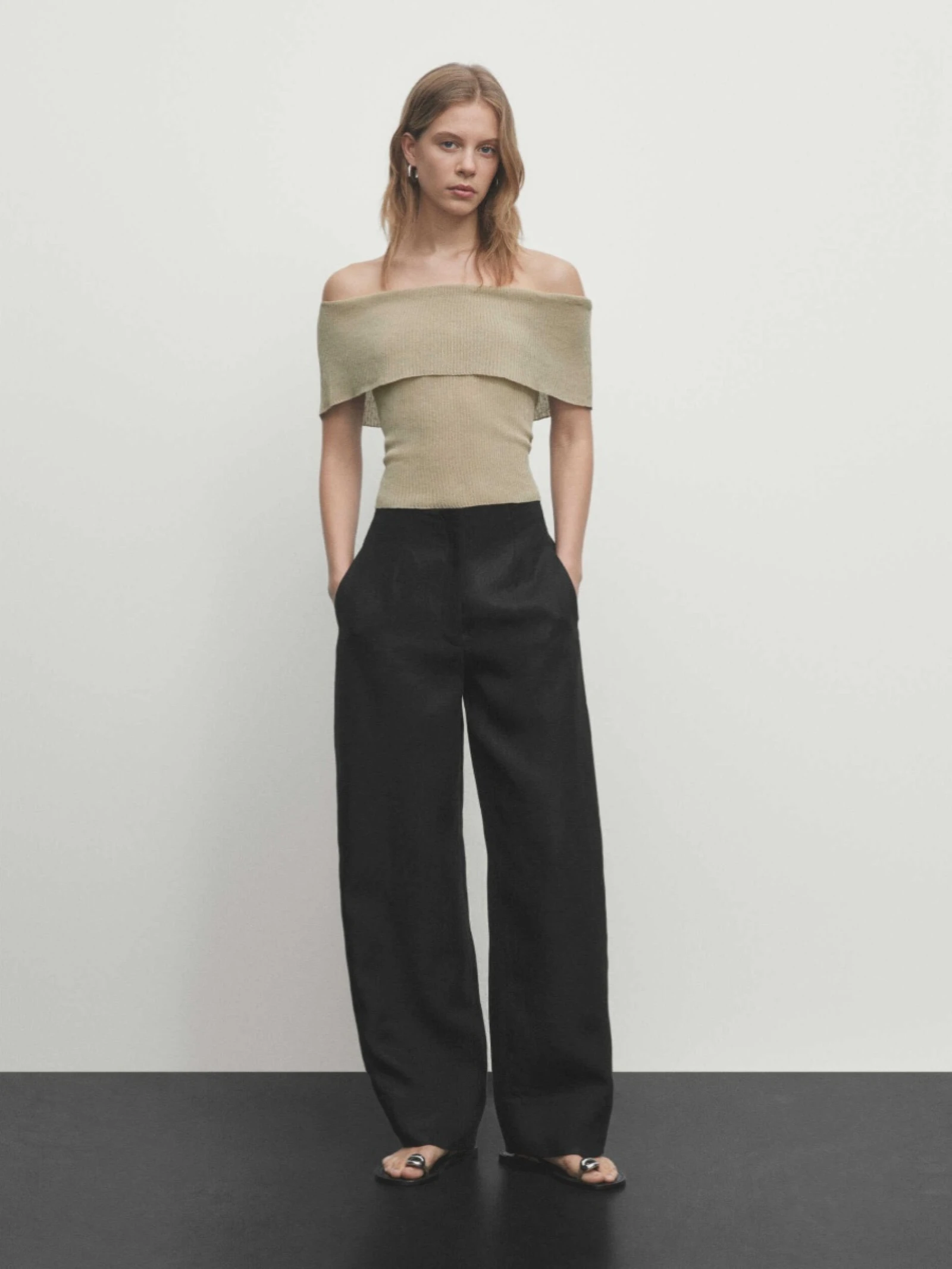 

Ethereal MD 2025 massidutti spring new style of Ladies' casual fashion hollow round-neck knitted short-sleeved shirt