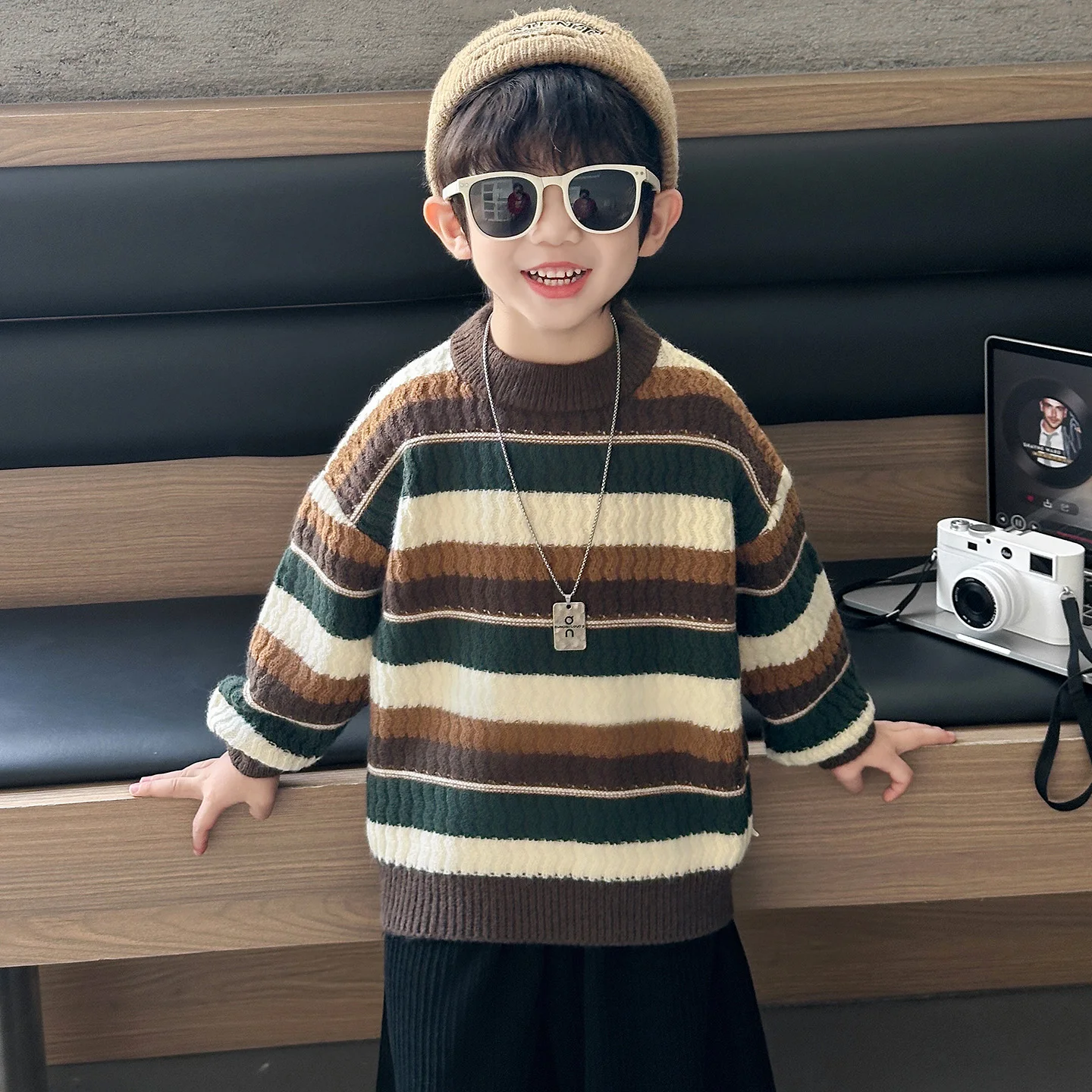 

Boys Faionable Casual Retro Striped Knitwear Base Layer irt Autumn Winter Clothes for Young Children Warm Comfortable Cot...