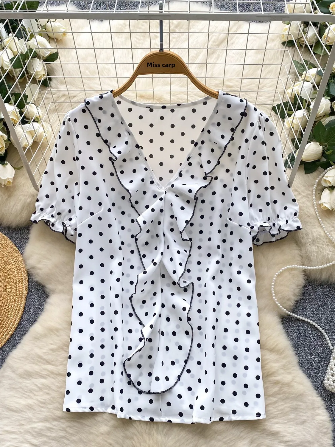 

Sweet Youthful Polka Dot Bubble Sve V-Ne Loose Fitting Summer irt Women's Chiffon Top Korean Sle Casual Breathable