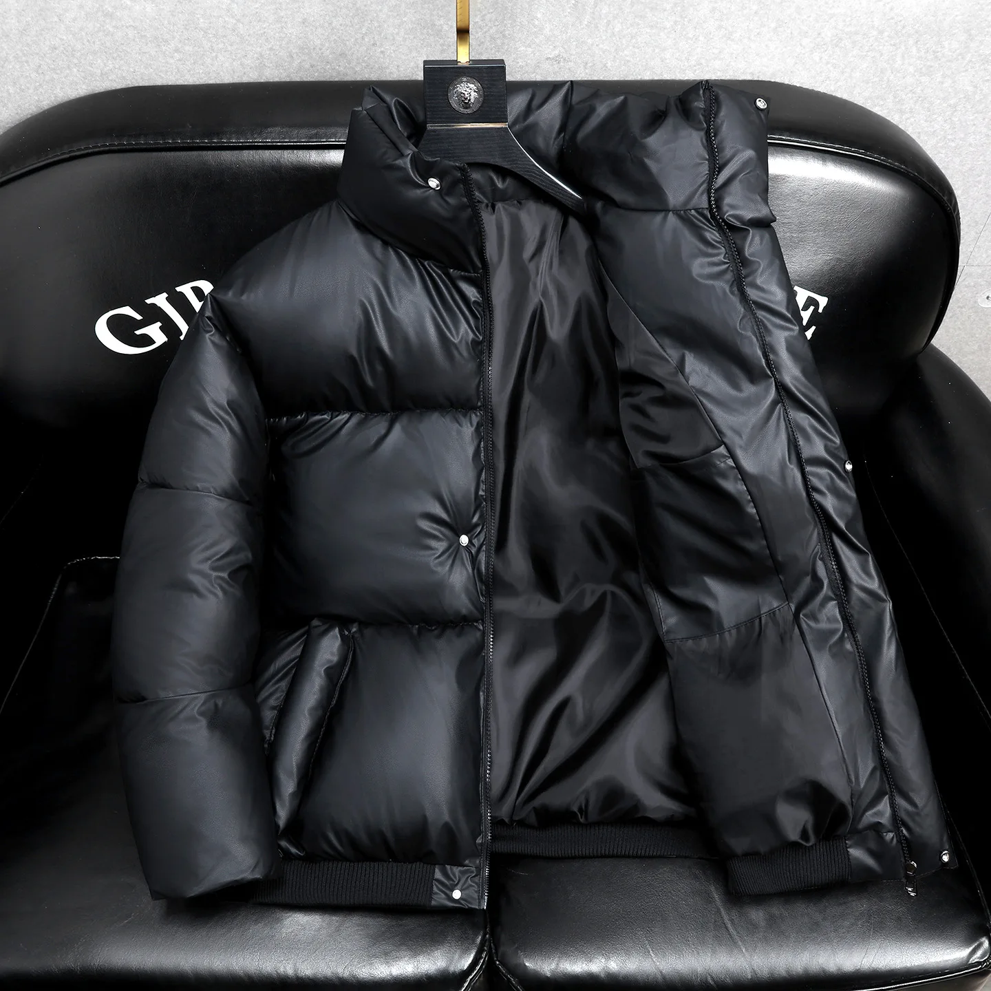 

2025 трансграничный новый стиль, мужское хлопковое пальто из искусственной кожи со свободным воротником, модная повседневная толстая хлопковая куртка, модная одежда