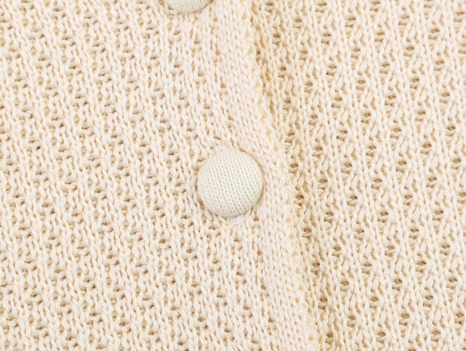 KONDALA Lässiges Damen-Strickrock-Set: V-Ausschnitt, Knöpfe, Kurzarm-Cardigan, Langer Rock – Modische Sommer-Urlaubs-Eleganz 2026 – Detail 7