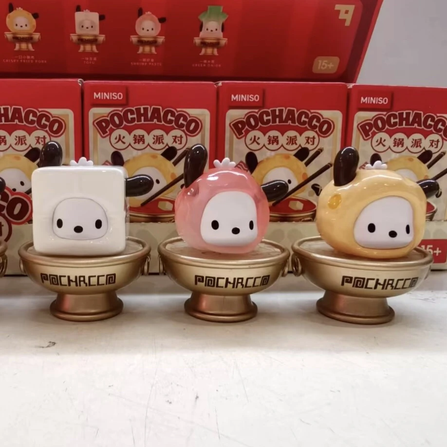 Figurines de dessin animé Pochacco originales, série Hotpot Party, boîte aveugle tendance, modèle cadeau mignon, poupée de décoration, jouets d'action de dessin animé