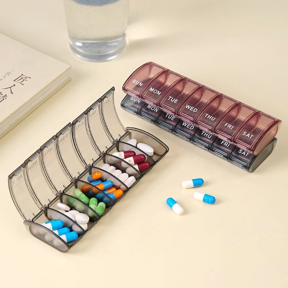 1PCS Pill Organizer-Pill Boxes for Travel, 7 Day with Braille Pill case Vitamins Fish Oil Supplements, Organizer Dispenser