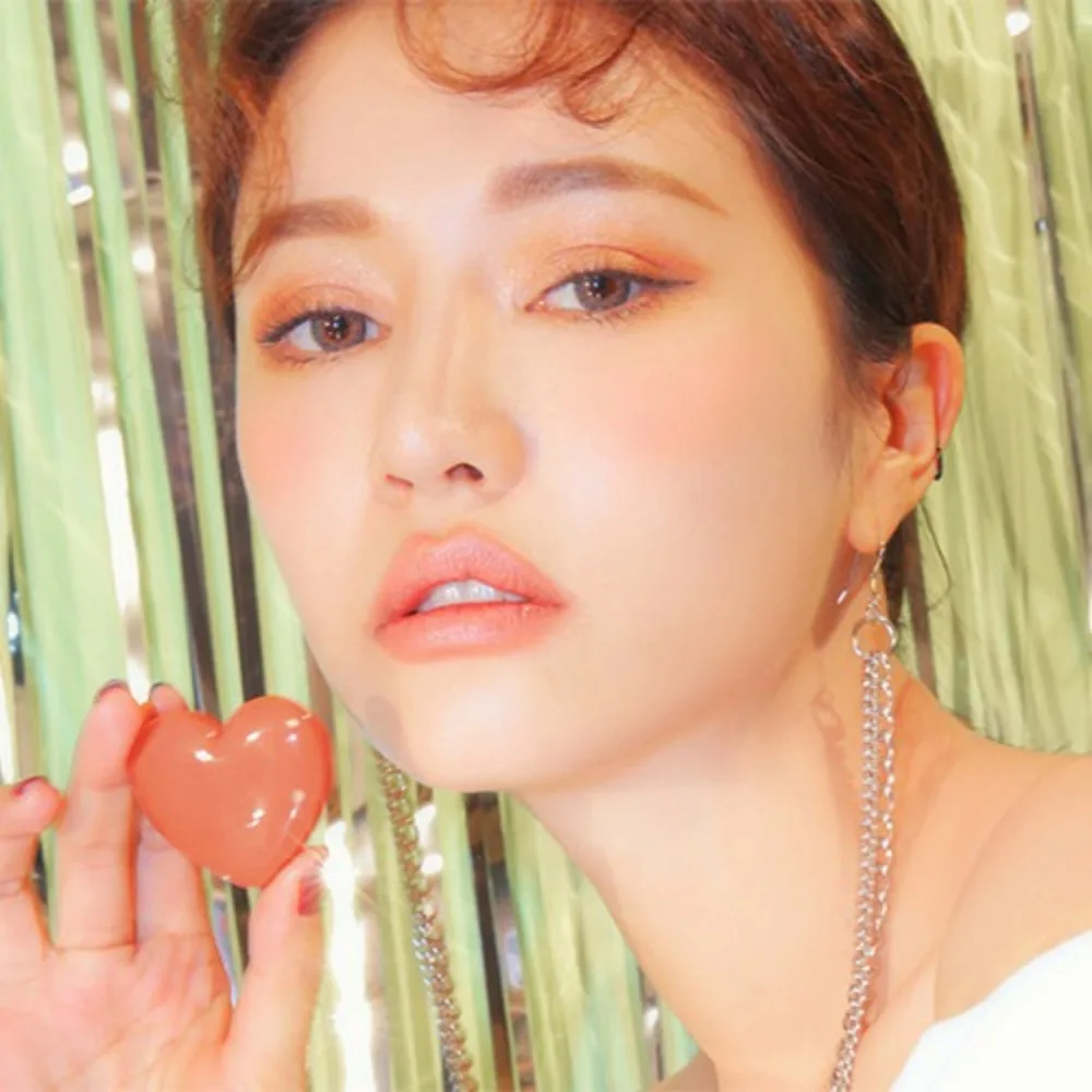 1 個ラブハート形空のアイシャドウケース詰め替え持ち運びが簡単なルージュ口紅ボックスミラー顔料パレット旅行