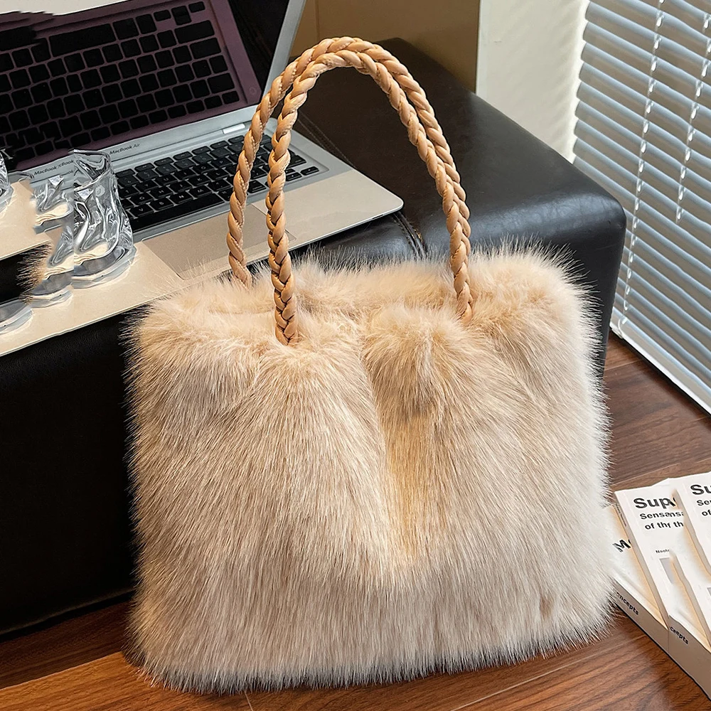 Women's Tote Bags Fashionable Plush Handbags Large Capacity Bucket Bag for Woman High-end Faux Fox Fur Shoulder Bag Trendy
