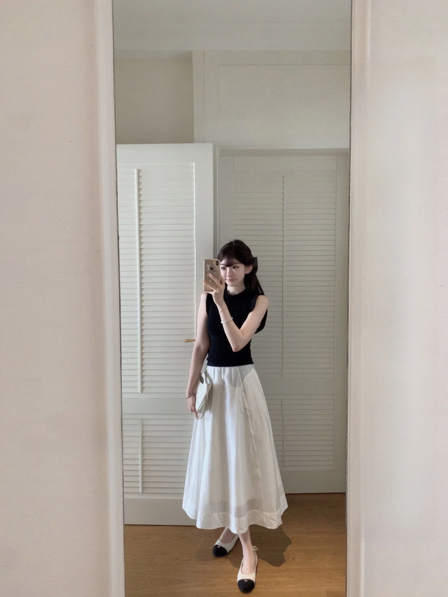 

Ele Commute Arizi Hook Flower Set Summer Faionable Two-Piece Suit for Women in Their 20s And 30s Workwear Office Attire