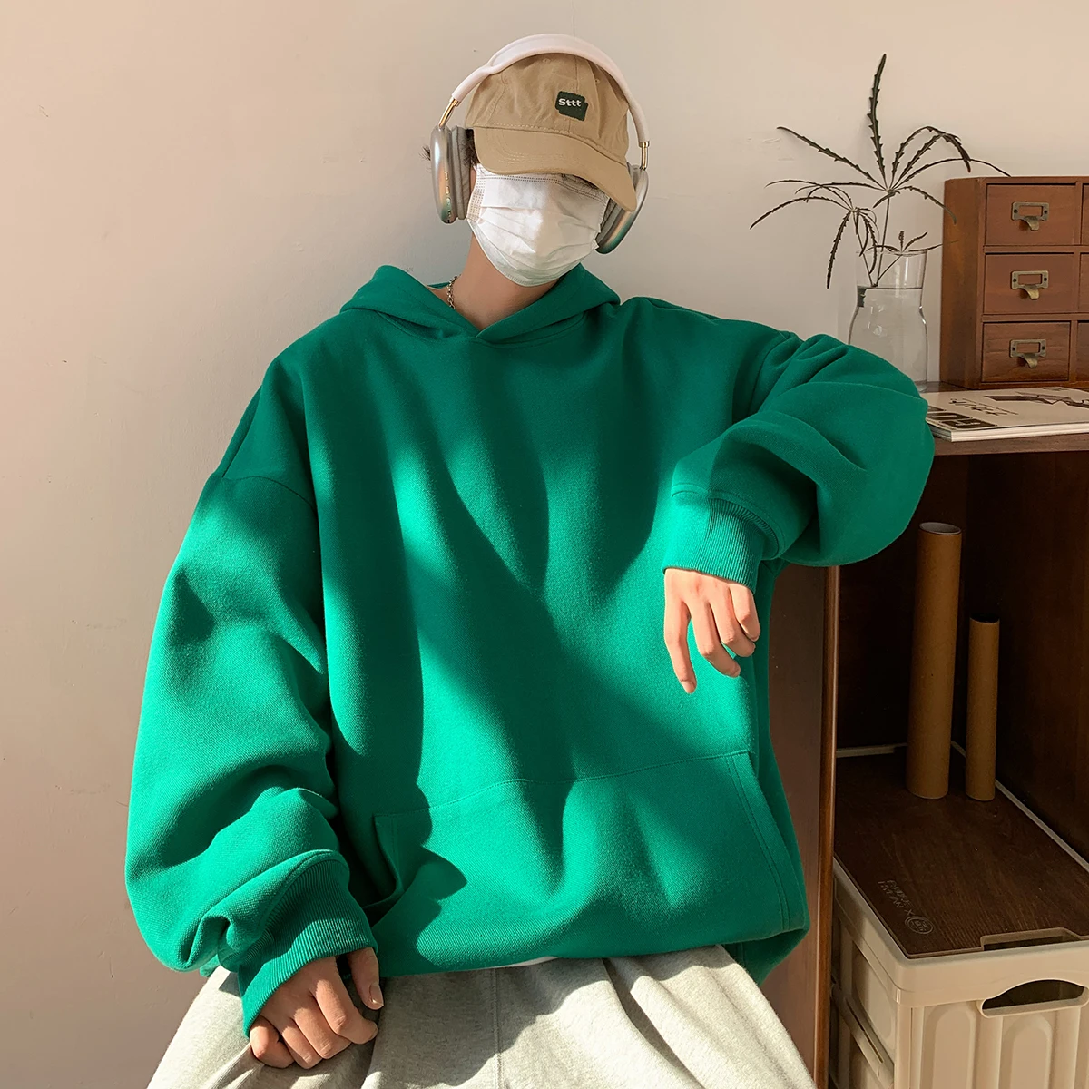 

Мужское худи оверсайз из плотной ткани, однотонное, весна-осень, в американском стиле, повседневное, свободного кроя, с карманом-кенгуру