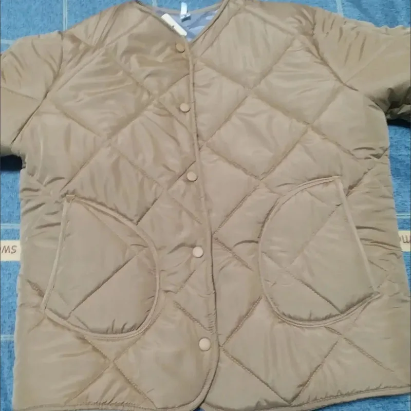 Chaqueta de algodón con cuello redondo para mujer, parka corta, acolchada, cálida, estilo Retro, para otoño e invierno, 2023