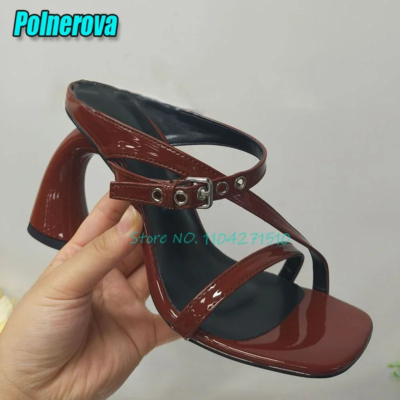 

Новинка, женские босоножки на странном каблуке с открытым носком, модная женская обувь из лакированной кожи с квадратным носком и пряжкой на высоком каблуке, новая летняя обувь для вечеринок
