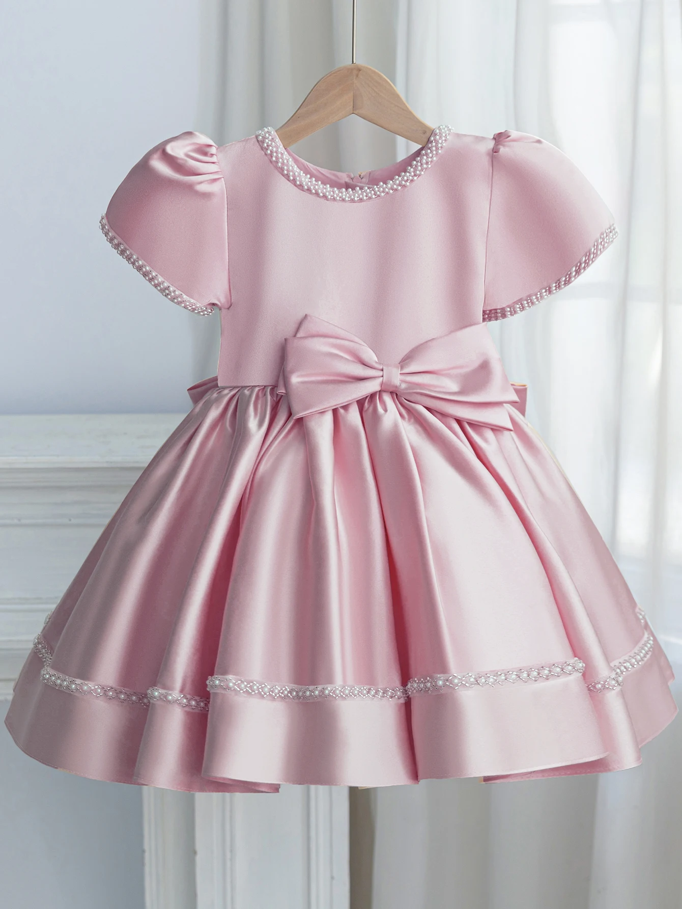 Girl's Pink High-End Short Style Big Bow Decoration Dress Princess Dress Suitable For Birthday Parties Festivals And Celebration